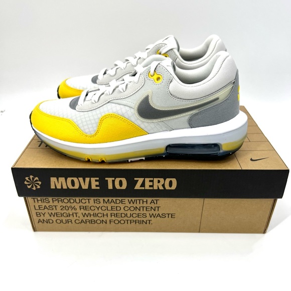 Nike Air Max Motif ‘Photon Dust Yellow’ Men’s Size 8 - Picture 7 of 7
